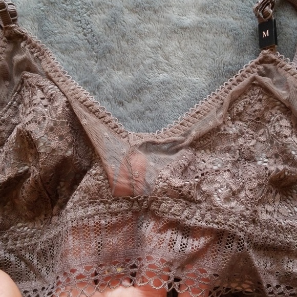 Victoria's Secret lace dot and mesh bralette - Picture 2 of 5